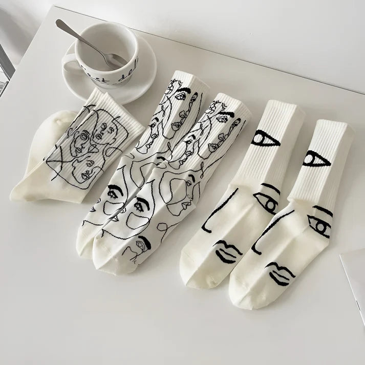 Artistic Faces™ - Abstract Line Art Socks